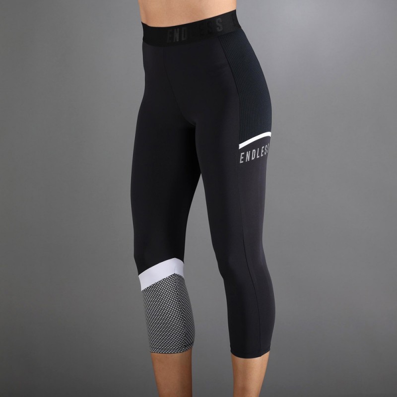 Endless Line Pocket 7/8 zwart wit Leggings Endless Line Pocket 7/8 zwart wit Leggings