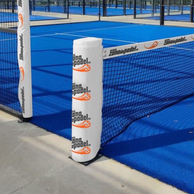 Beschermer netpaal padelbaan