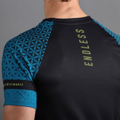 Endless Feisty Geo zwart olieachtig T-shirt